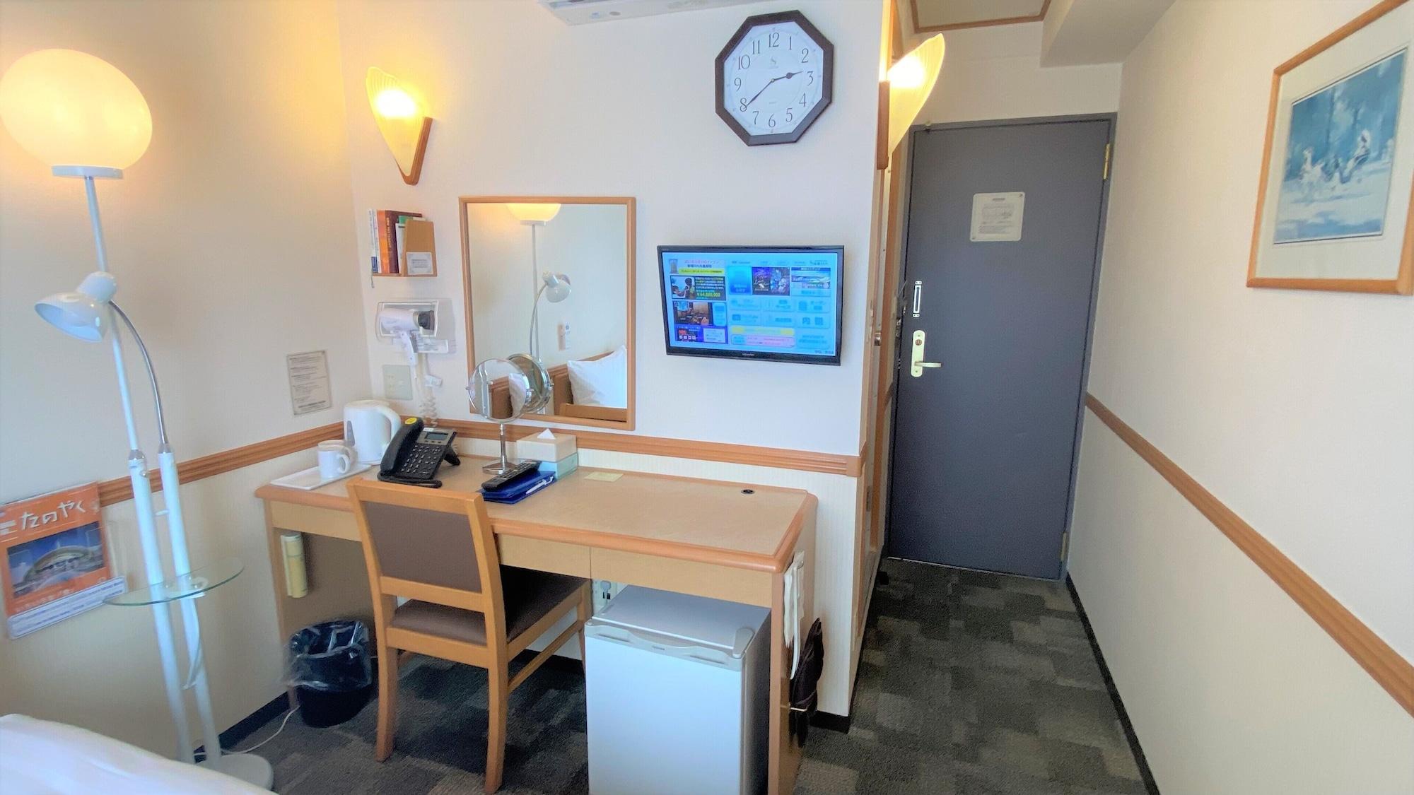 Toyoko Inn Okinawa Naha Kokusai-Dori Miebashi-Eki Exterior foto